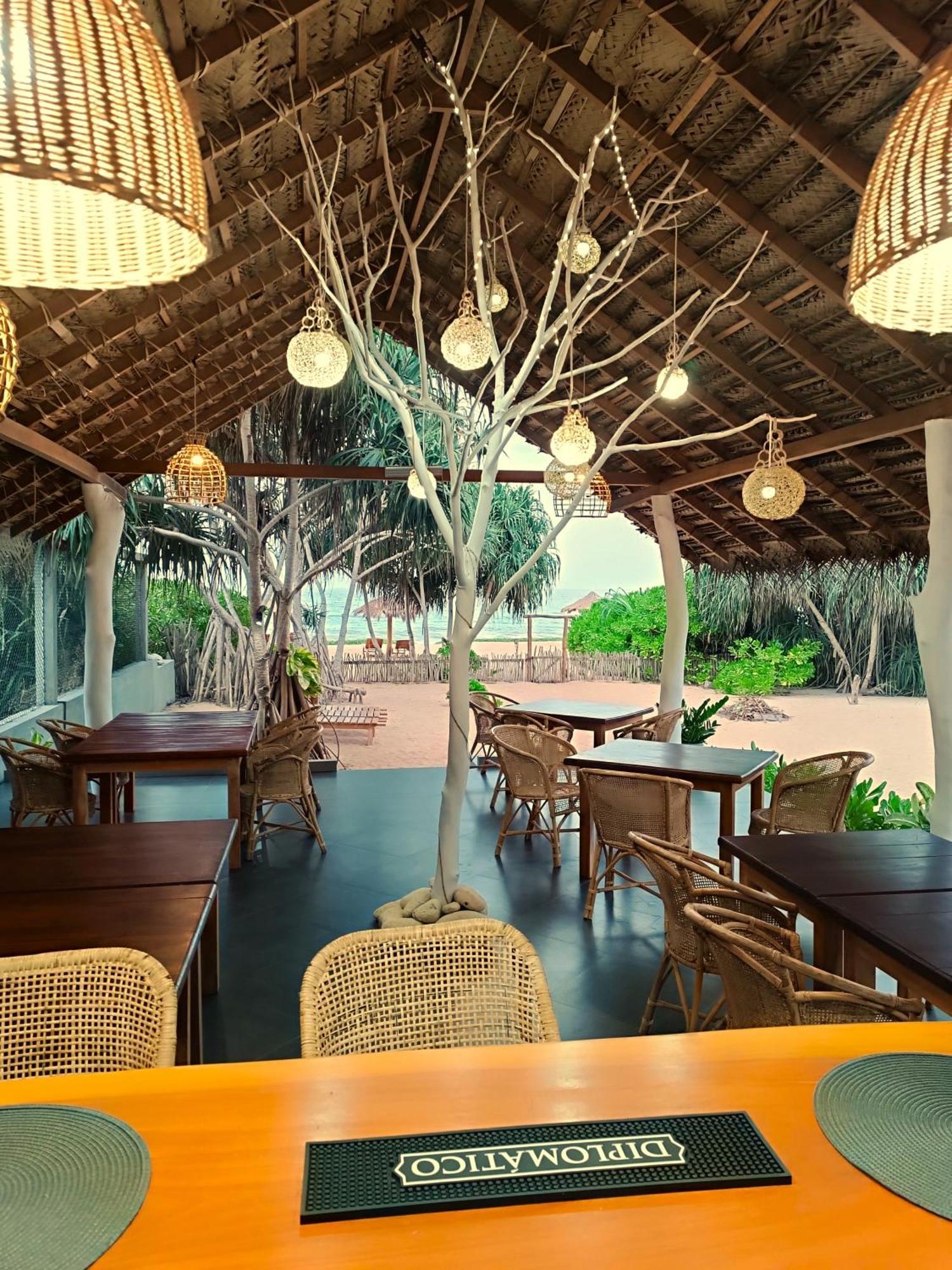 Sleeping Elephant Beach Resort Tangalle Dış mekan fotoğraf